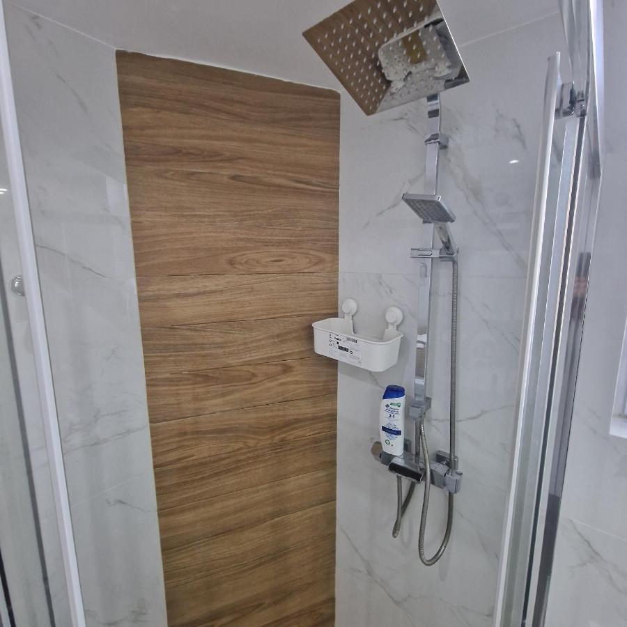 אתונה Luxury Apartment Kato Patissia מראה חיצוני תמונה